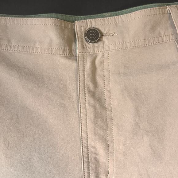 Free Fly Men's Shorts Size 38 Beige Tan Stretch Performance Hybrid Casual Golf - Picture 2 of 7